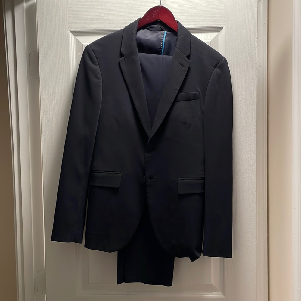 Zara Navy Blue Traveler Suit